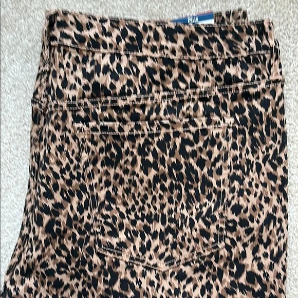 Terra & Sky Stretch Denim Animal Print Pants NWT Plus 22W - Picture 7 of 10